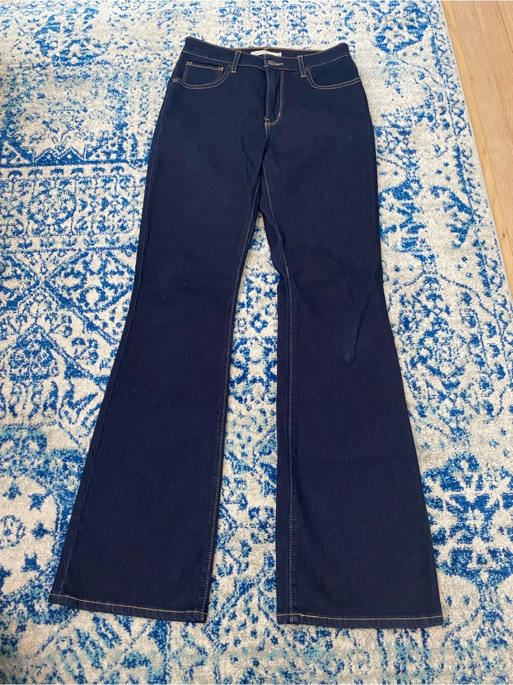 Levi’s High Rise Bootcut Dark Indigo Women's  Jeans size 28